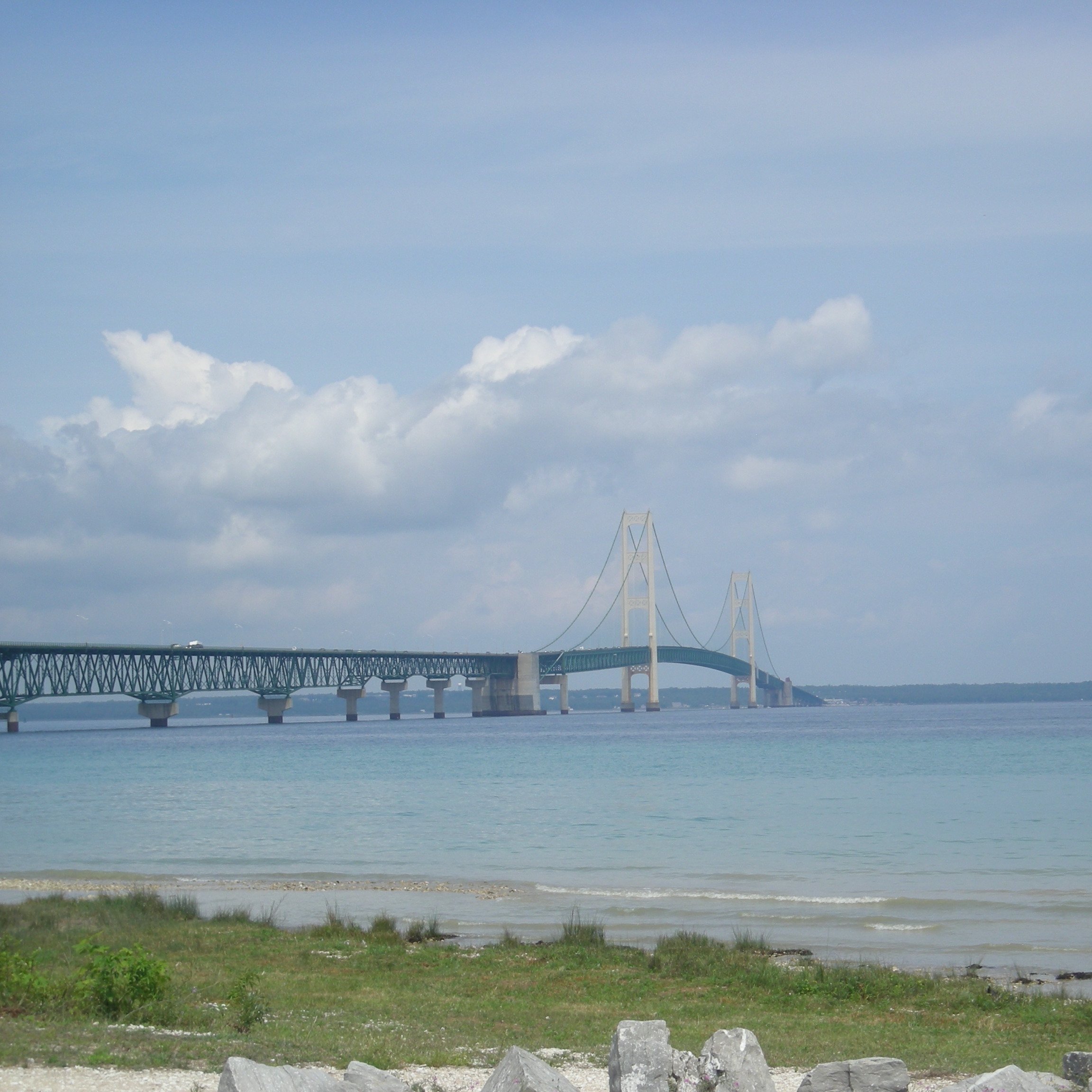 Mackinac_Bridge_August_2010_04